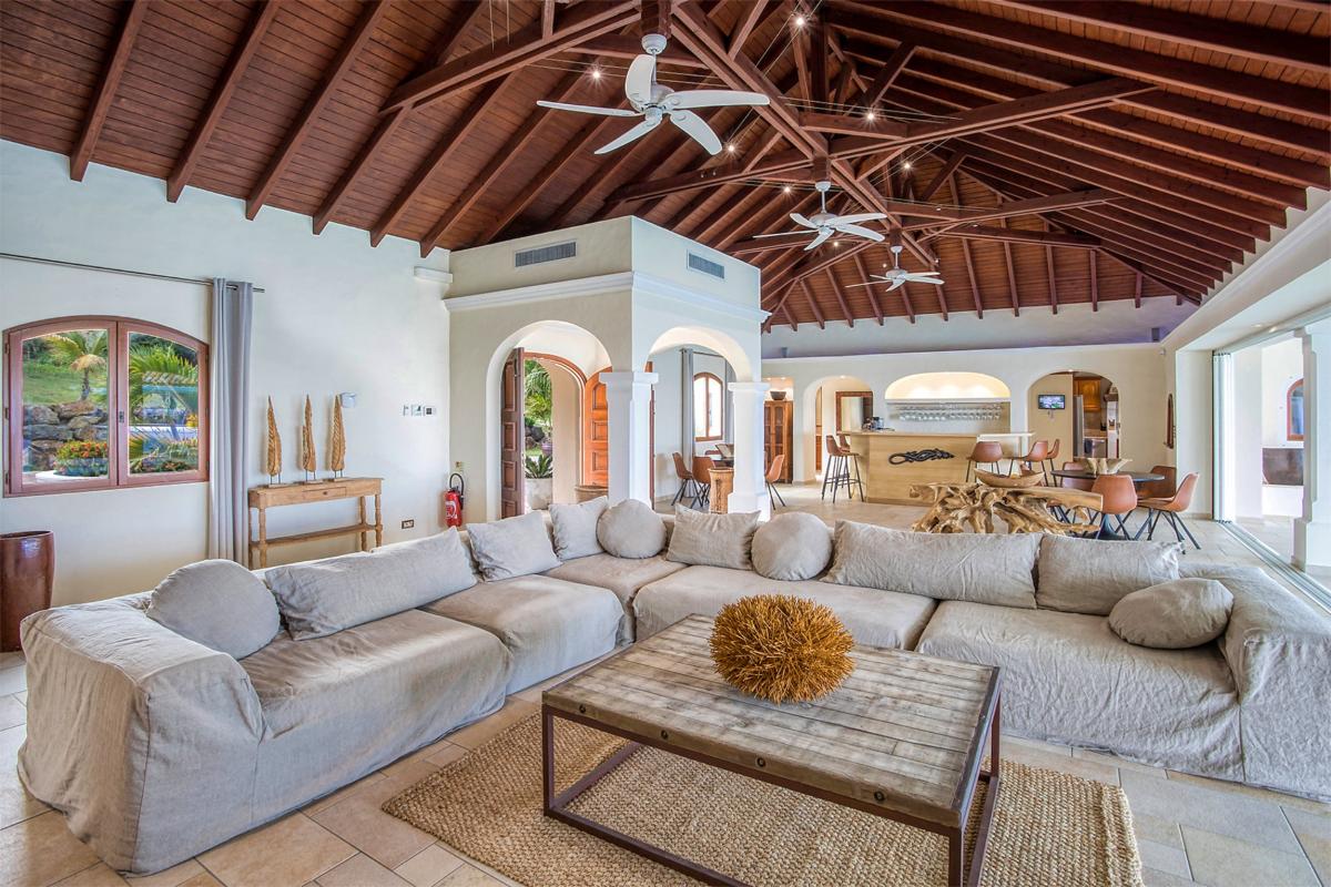 St Martin villa rental with private beach - Sofa